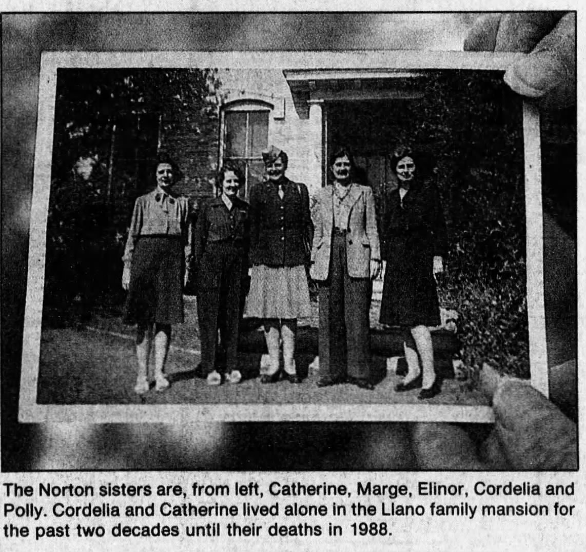 A photo of Catherine, Marge, Elinor, Cordelia, and Polly Norton in their youth